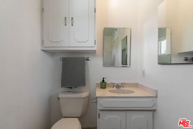 1113 Palms Boulevard, Venice, CA 90291