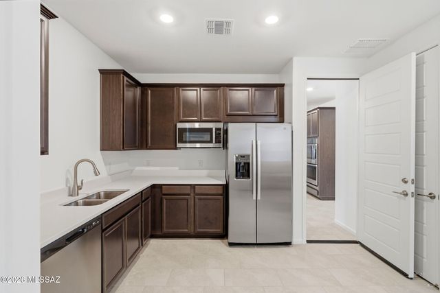 7919 S Bonanza Park Drive, Tucson, AZ 85747