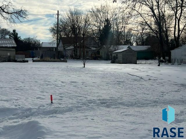 303 E Elm St Street, Harrisburg, SD 57032