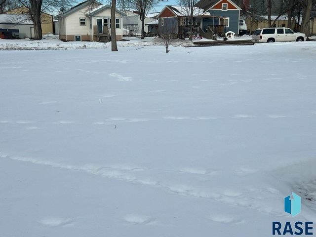 303 E Elm St Street, Harrisburg, SD 57032