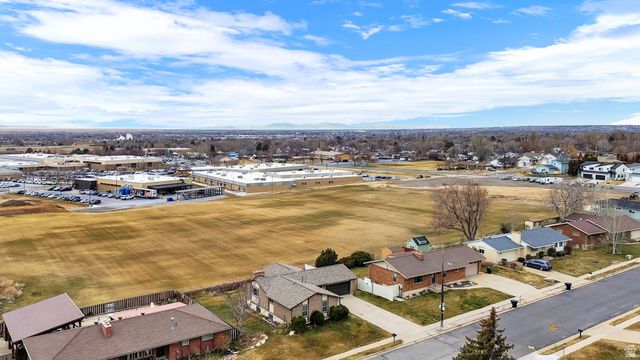 358 S 850 E, Kaysville, UT 84037