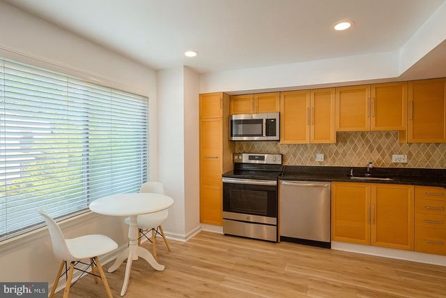 10707 MUIRFIELD DR, Potomac, MD 20854