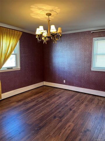 429 E Park Avenue 2nd Floor, Long Beach, NY 11561