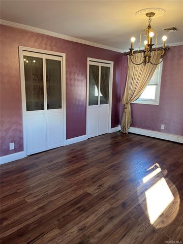 429 E Park Avenue 2nd Floor, Long Beach, NY 11561