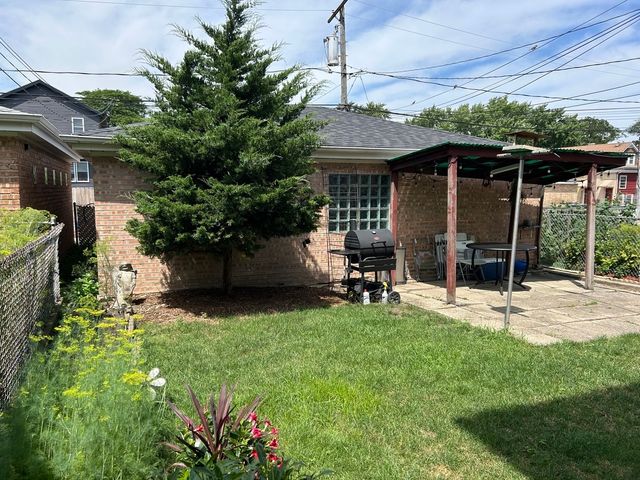 2840 N 73rd Avenue G, Elmwood Park, IL 60707