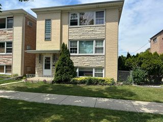 2840 N 73rd Avenue G, Elmwood Park, IL 60707
