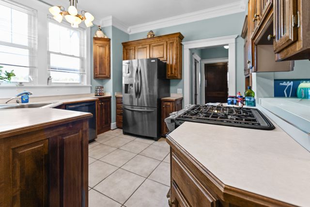 527 Deery St, Shelbyville, TN 37160