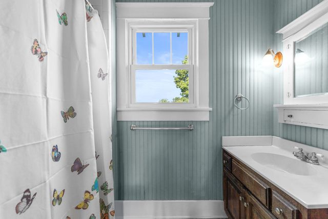 527 Deery St, Shelbyville, TN 37160