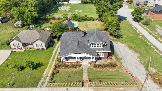 527 Deery St, Shelbyville, TN 37160