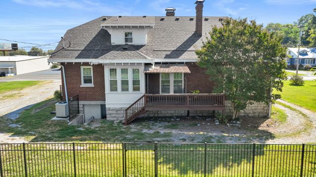 527 Deery St, Shelbyville, TN 37160