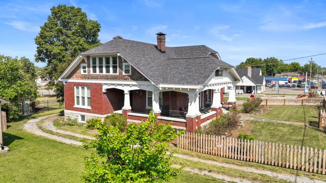 527 Deery St, Shelbyville, TN 37160