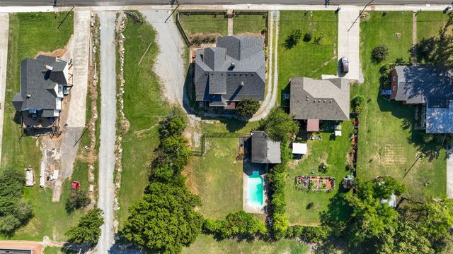 527 Deery St, Shelbyville, TN 37160