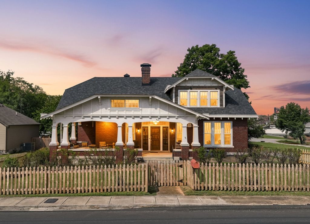 527 Deery St, Shelbyville, TN 37160