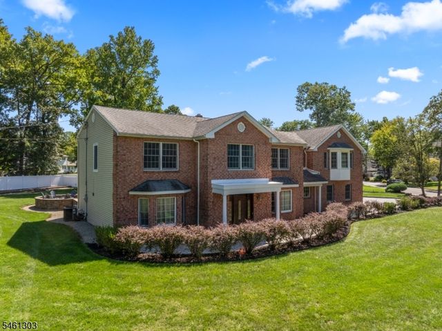 19 Bradford Rd, Edison Twp., NJ 08820