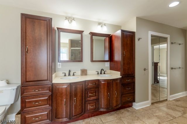 19 Bradford Rd, Edison Twp., NJ 08820