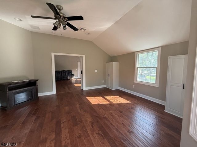 19 Bradford Rd, Edison Twp., NJ 08820