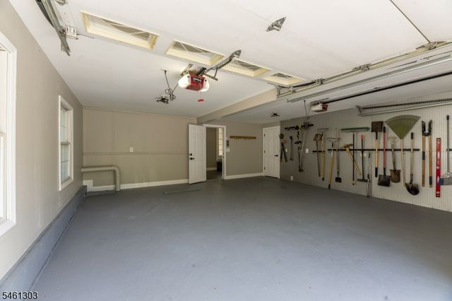 19 Bradford Rd, Edison Twp., NJ 08820