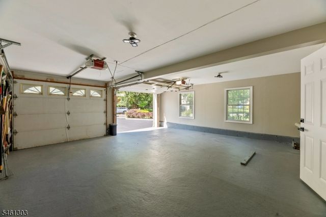 19 Bradford Rd, Edison Twp., NJ 08820