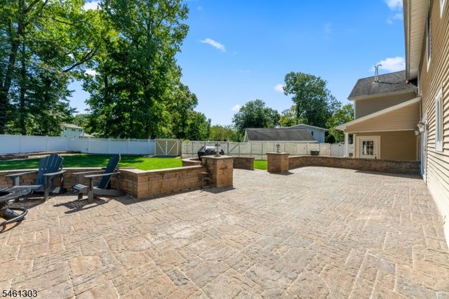 19 Bradford Rd, Edison Twp., NJ 08820