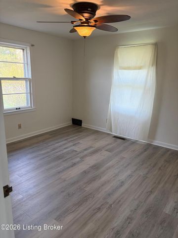 247 Spring St, New Castle, KY 40050