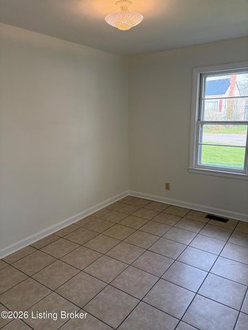 247 Spring St, New Castle, KY 40050