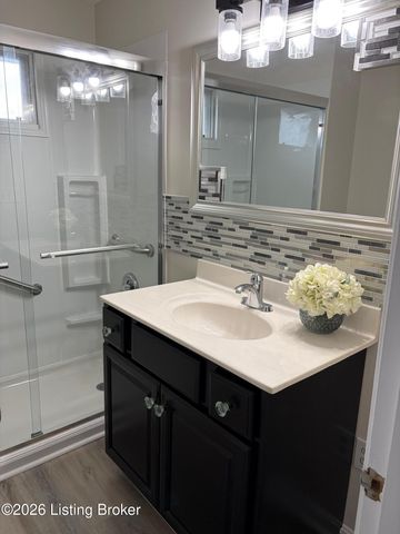 247 Spring St, New Castle, KY 40050