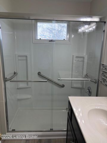 247 Spring St, New Castle, KY 40050