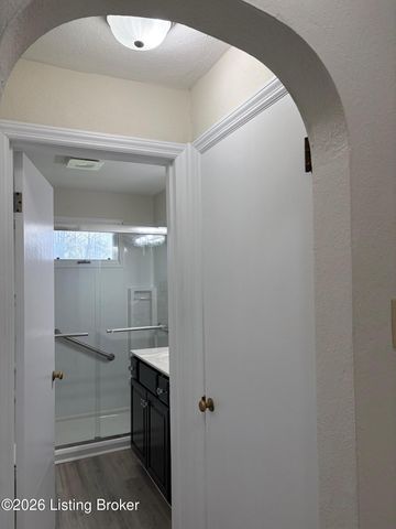 247 Spring St, New Castle, KY 40050