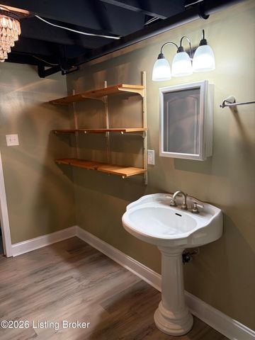 247 Spring St, New Castle, KY 40050