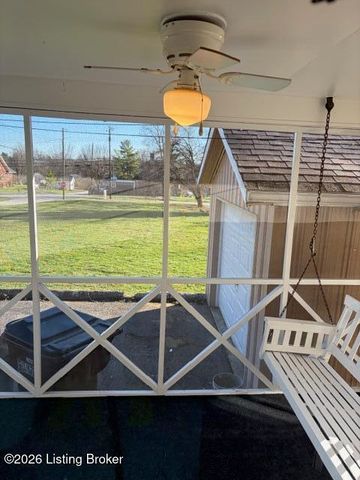 247 Spring St, New Castle, KY 40050