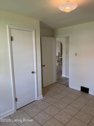 247 Spring St, New Castle, KY 40050