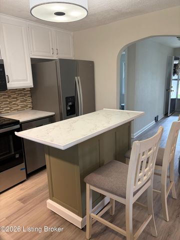 247 Spring St, New Castle, KY 40050