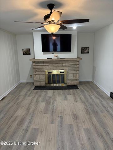 247 Spring St, New Castle, KY 40050