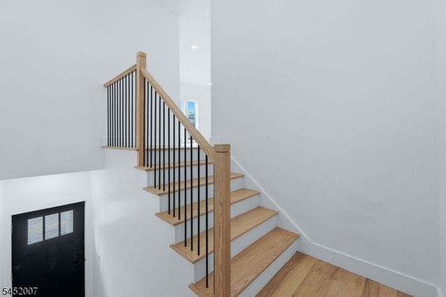 369 6Th Ave, Newark City, NJ 07107