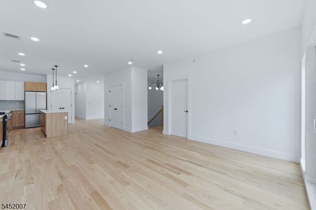 369 6Th Ave, Newark City, NJ 07107