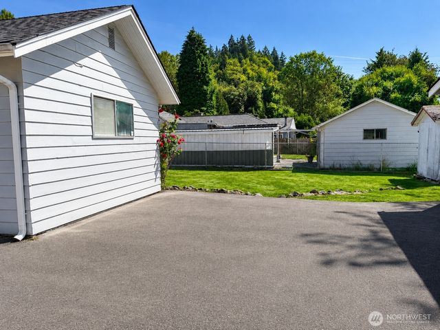 3301 SE 5th Street, Renton, WA 98058