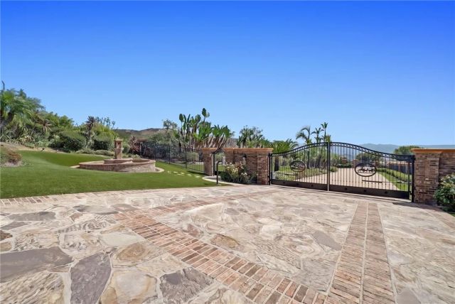 21350 Casino Ridge, Yorba Linda, CA 92887