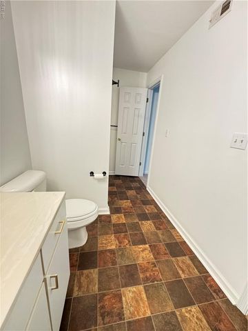 712 Inlet Quay Apt F, Chesapeake, VA 23320