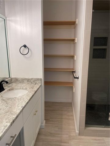 712 Inlet Quay Apt F, Chesapeake, VA 23320