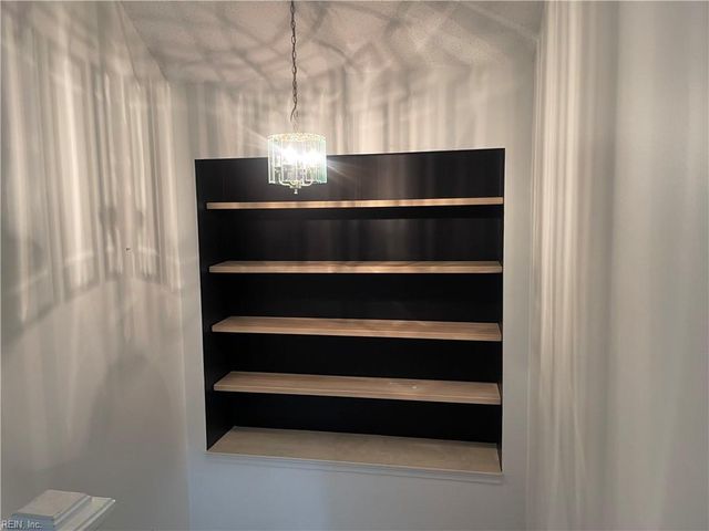 712 Inlet Quay Apt F, Chesapeake, VA 23320