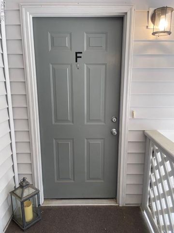 712 Inlet Quay Apt F, Chesapeake, VA 23320