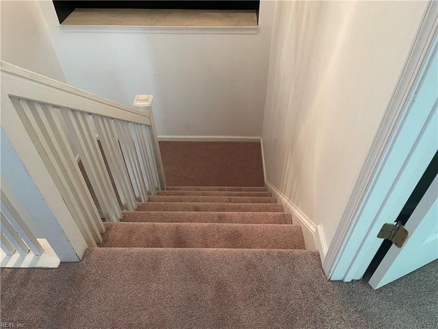 712 Inlet Quay Apt F, Chesapeake, VA 23320