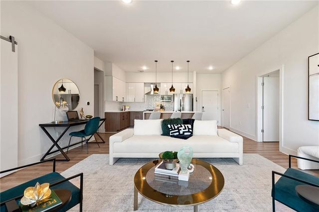 112 Rogers NE Street 207, Atlanta, GA 30317