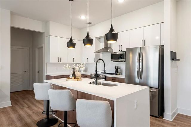 112 Rogers NE Street 207, Atlanta, GA 30317