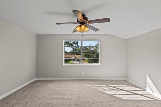 2013 17th Avenue N, Texas City, TX 77590