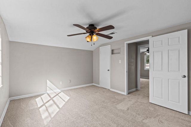 2013 17th Avenue N, Texas City, TX 77590