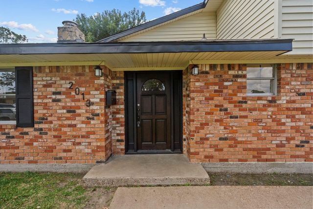 2013 17th Avenue N, Texas City, TX 77590