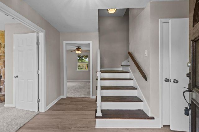 2013 17th Avenue N, Texas City, TX 77590