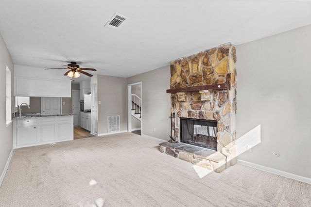 2013 17th Avenue N, Texas City, TX 77590