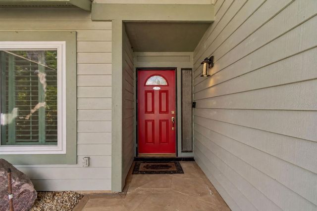 14675 VILLAGE GLEN CIRCLE, Tampa, FL 33618